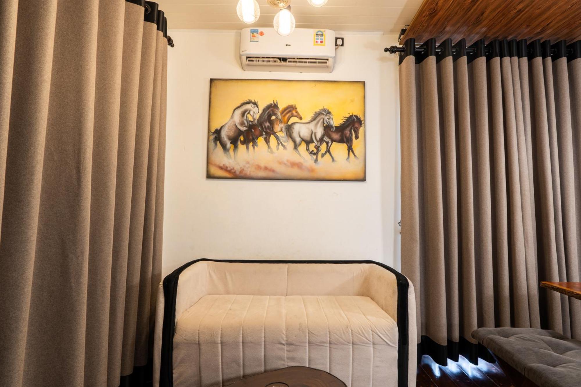 Golden Stars Hotel دامبولا المظهر الخارجي الصورة